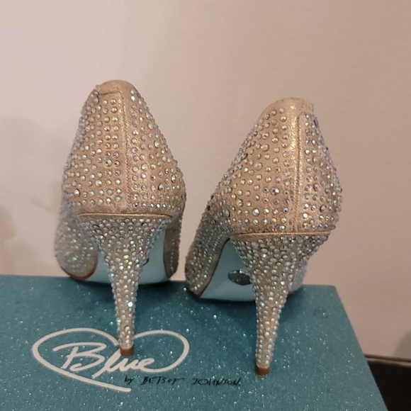 Betsey Johnson Champagne Shine Pumps - Picture 5 of 5